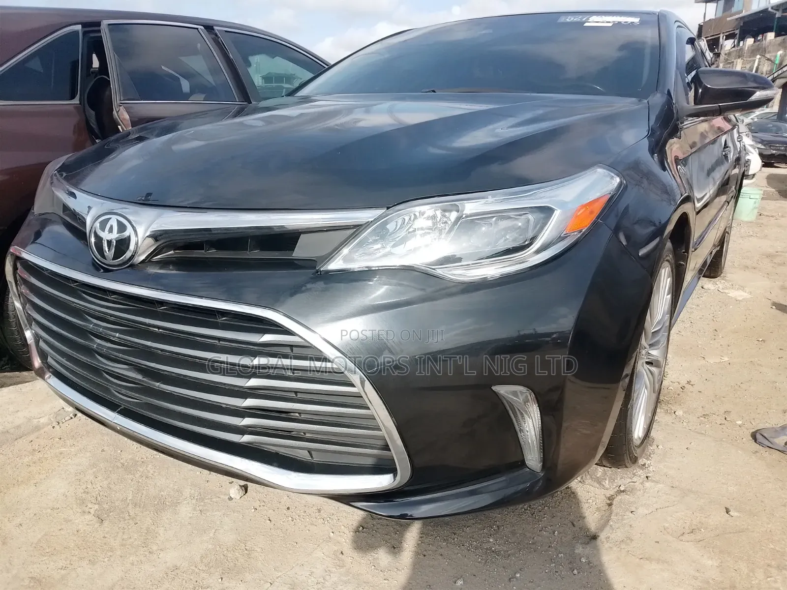 Toyota Avalon Limited Edition 2017. 2018.