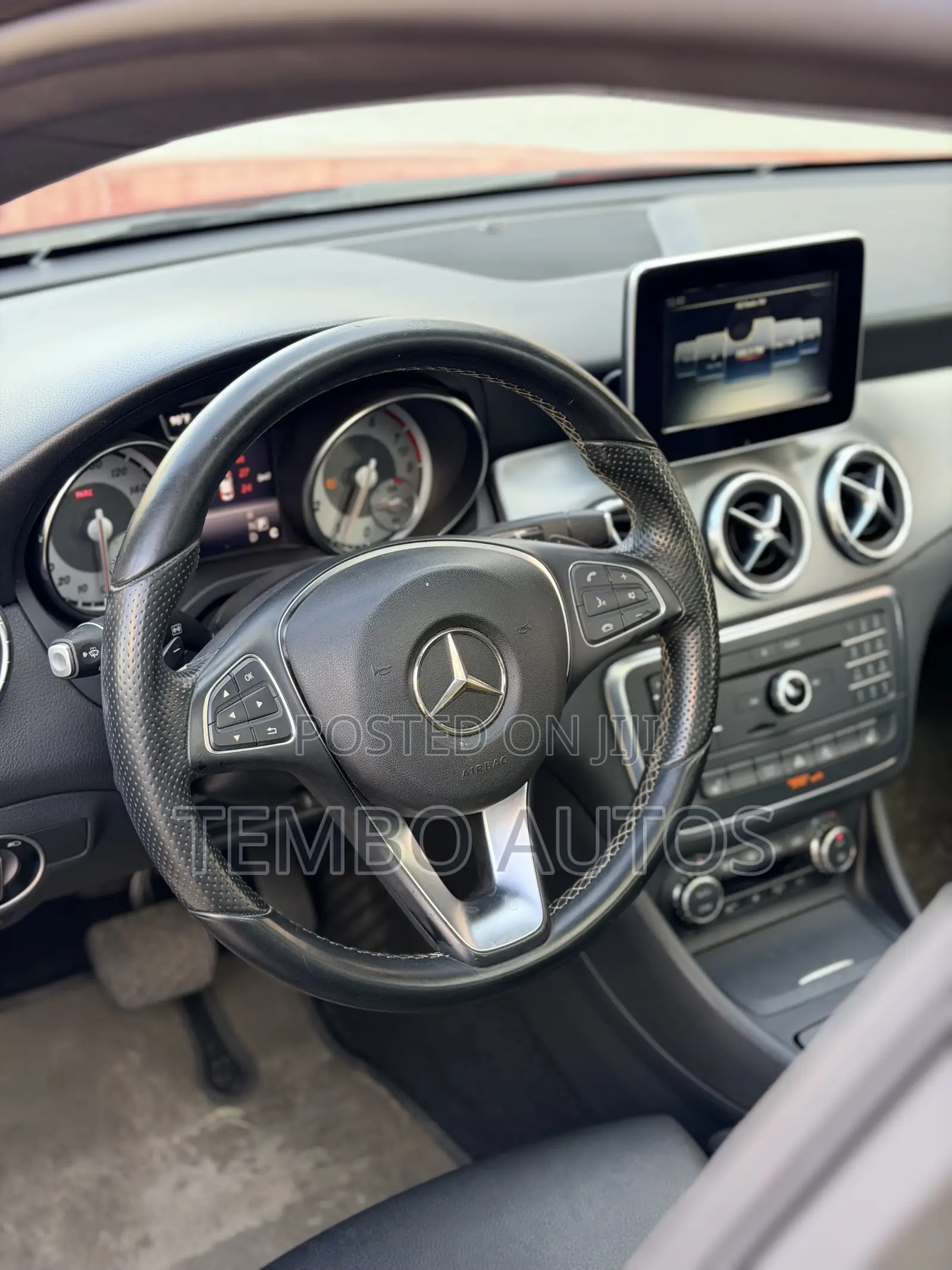 Mercedes-Benz CLA-Class CLA 250 4MATIC Sedan 2016 Red