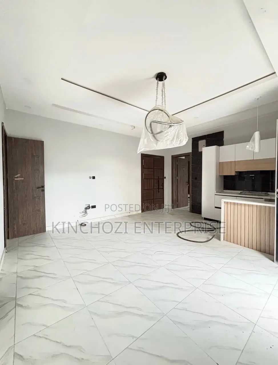 2bdrm Apartment in Lekki Phase 1 for rent