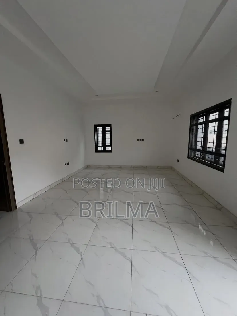 5bdrm Duplex in Jahi for rent