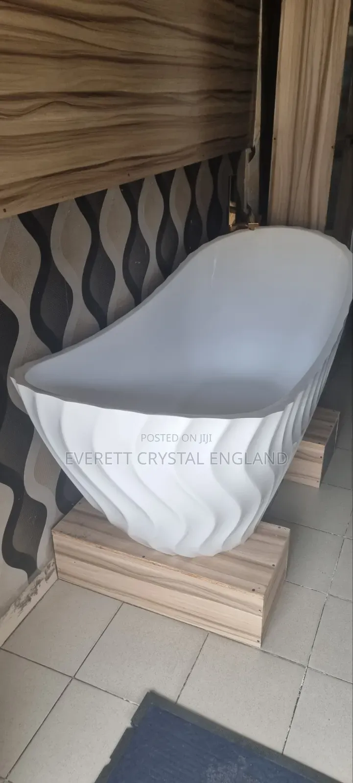 Executive Design Bathtub