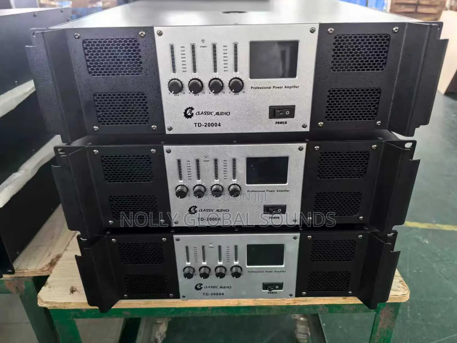 Classic Audio Td-20004, Four Channels Power Amplifier 4000 Watts