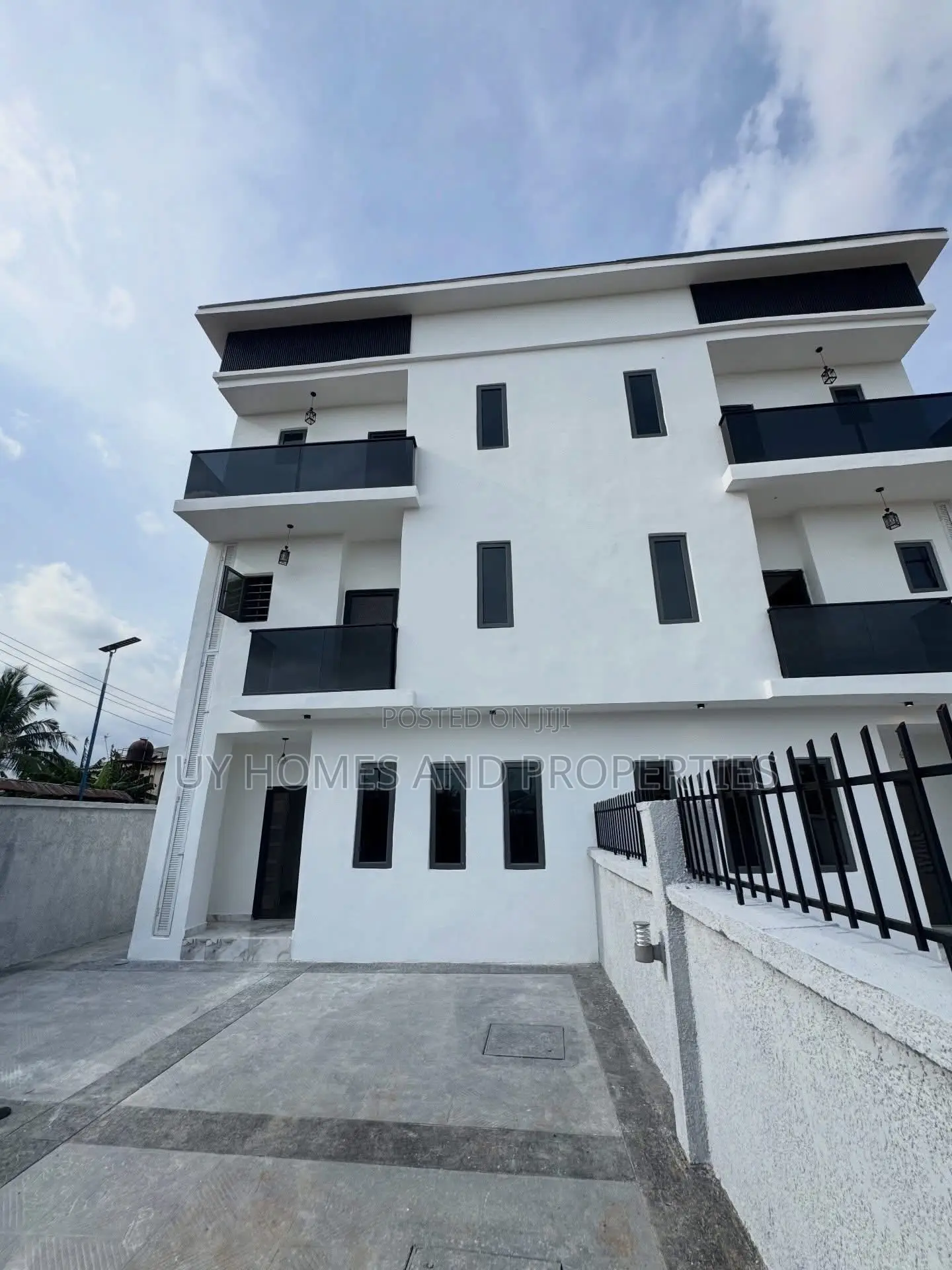 4bdrm House in Woji for sale