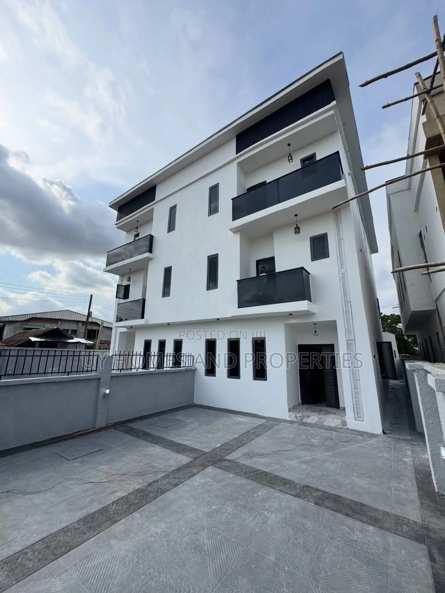 4bdrm House in Woji for sale