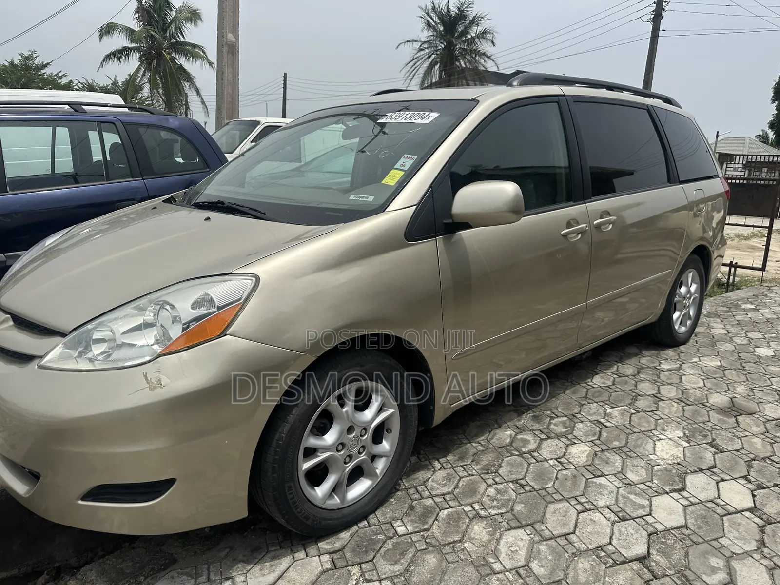 Toyota Sienna XLE AWD 2006 Gold
