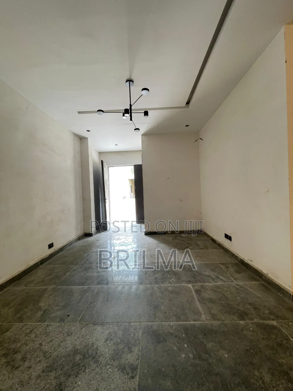 5bdrm Duplex in Maitama for sale