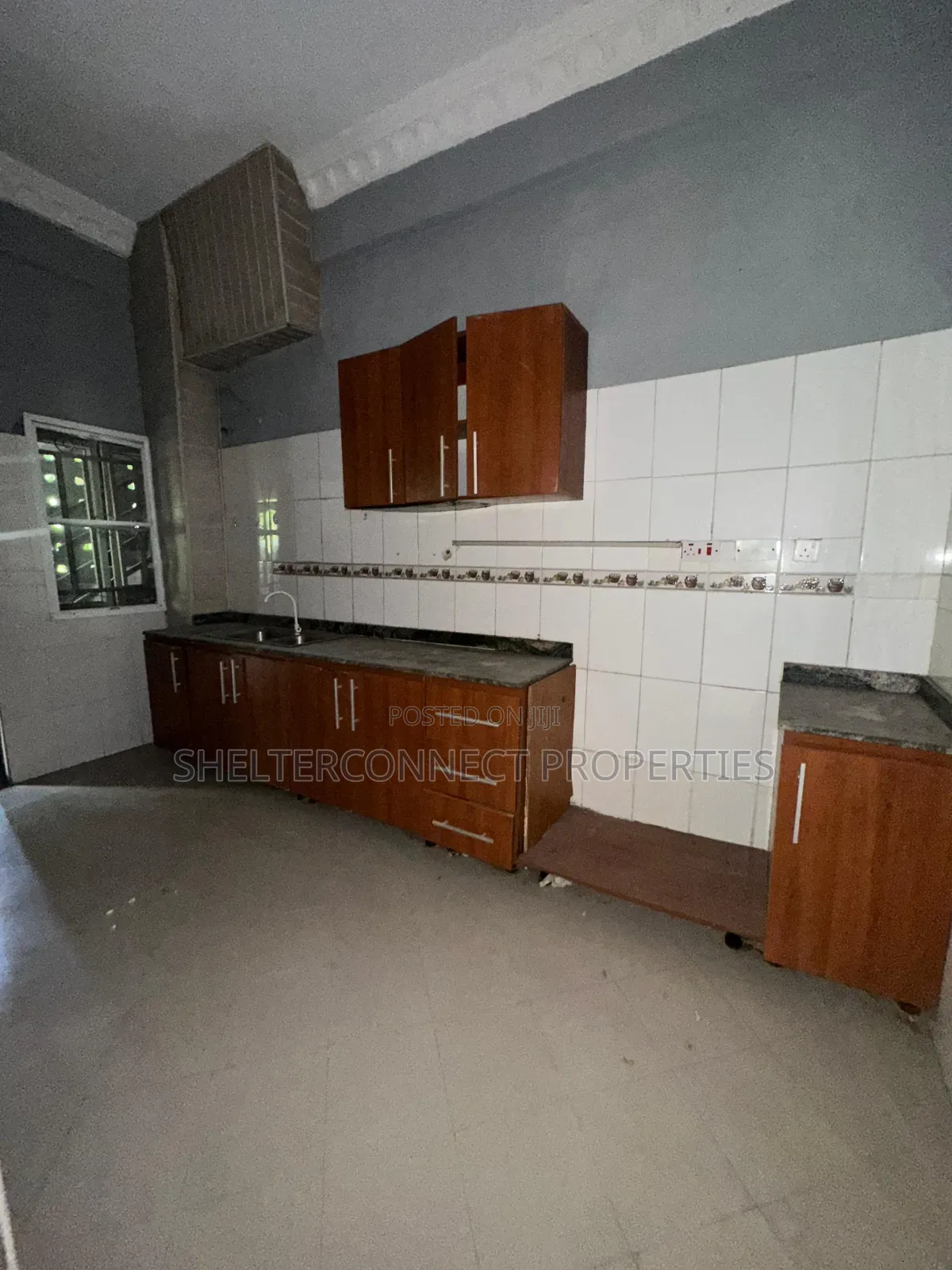 3bdrm Apartment in Ikota for rent