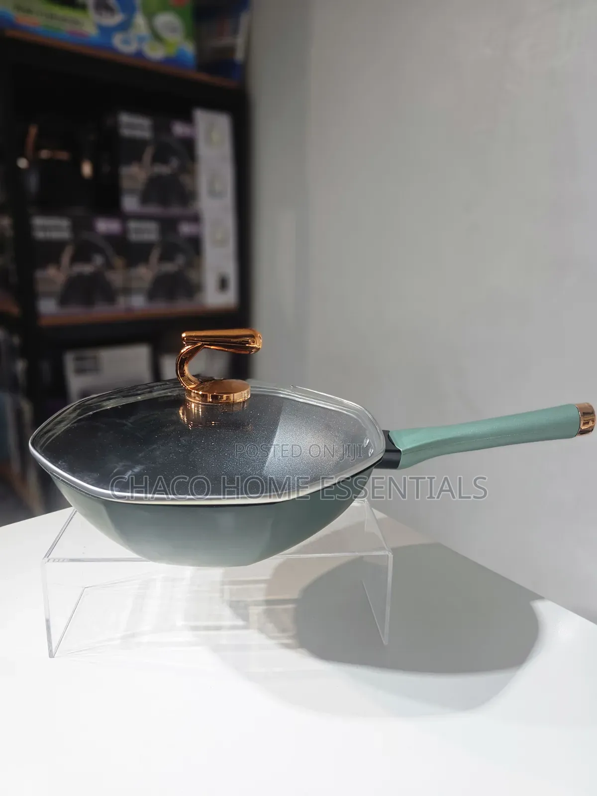 Non-Stick Frying Pan With Glass Lid (Wok Pan)