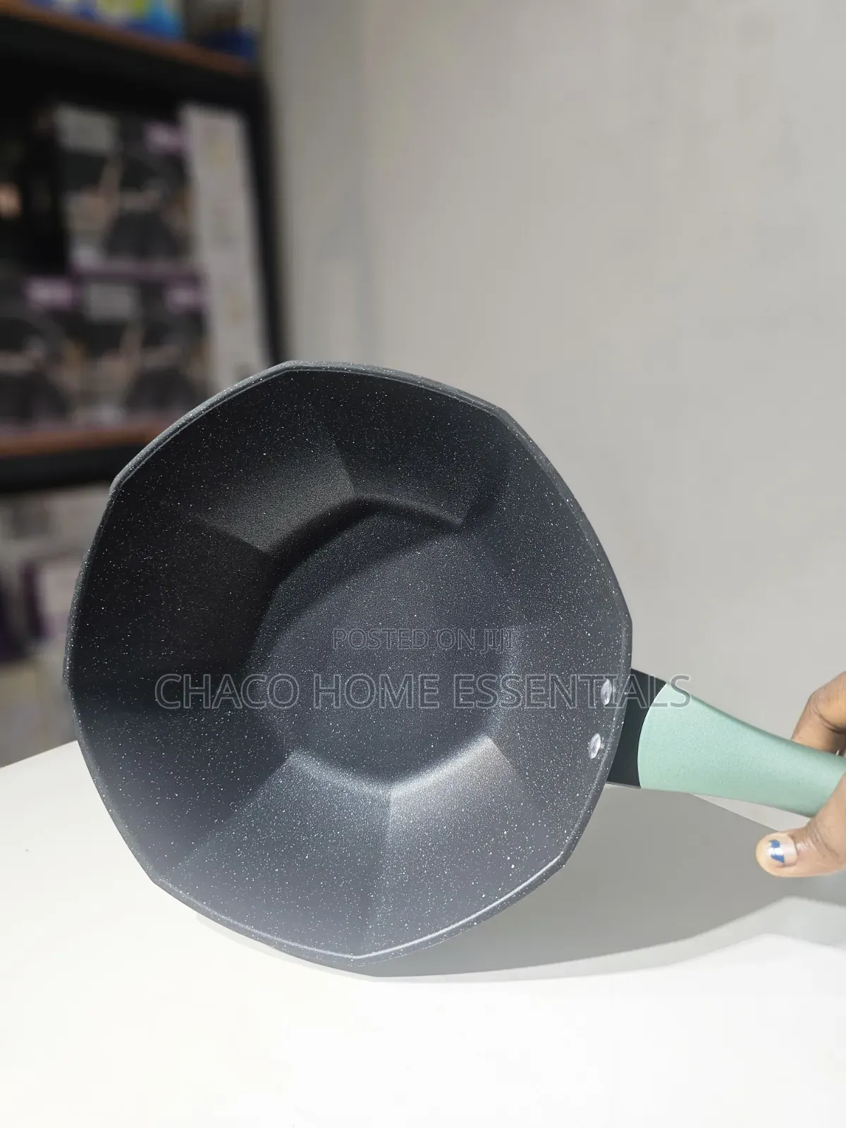 Non-Stick Frying Pan With Glass Lid (Wok Pan)
