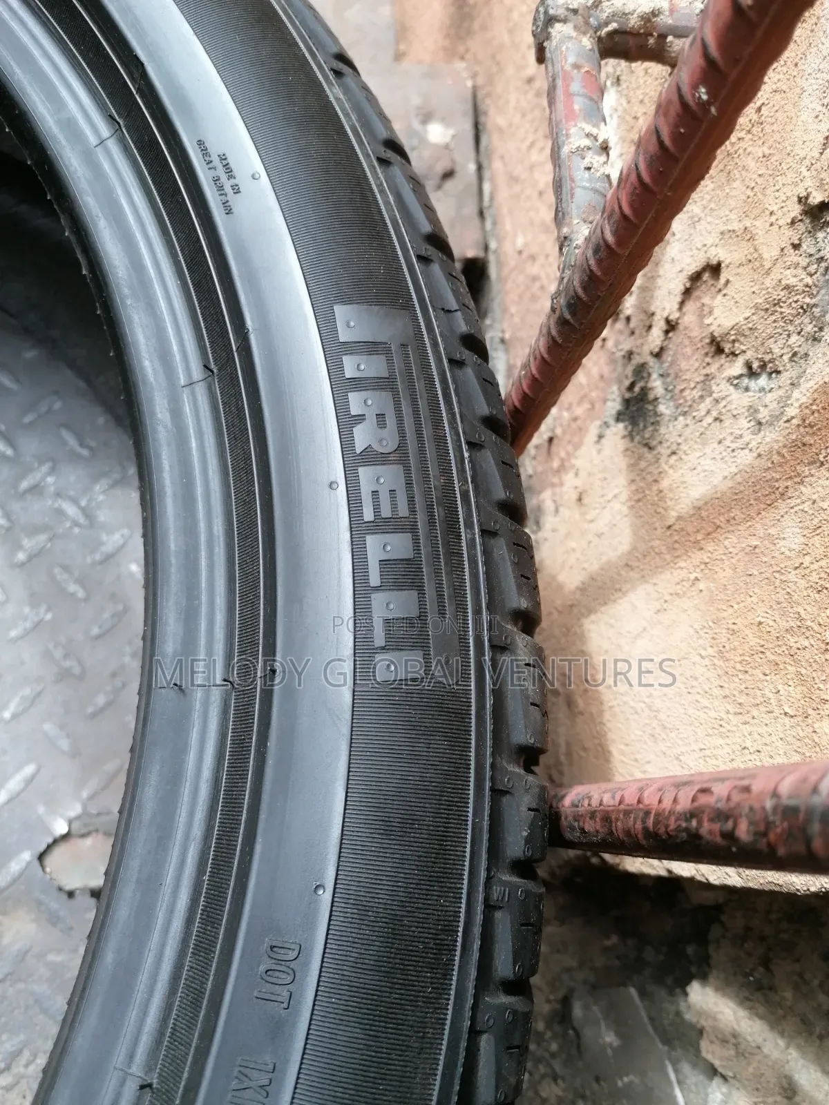 285/40r23 Pirelli Tyre Tire