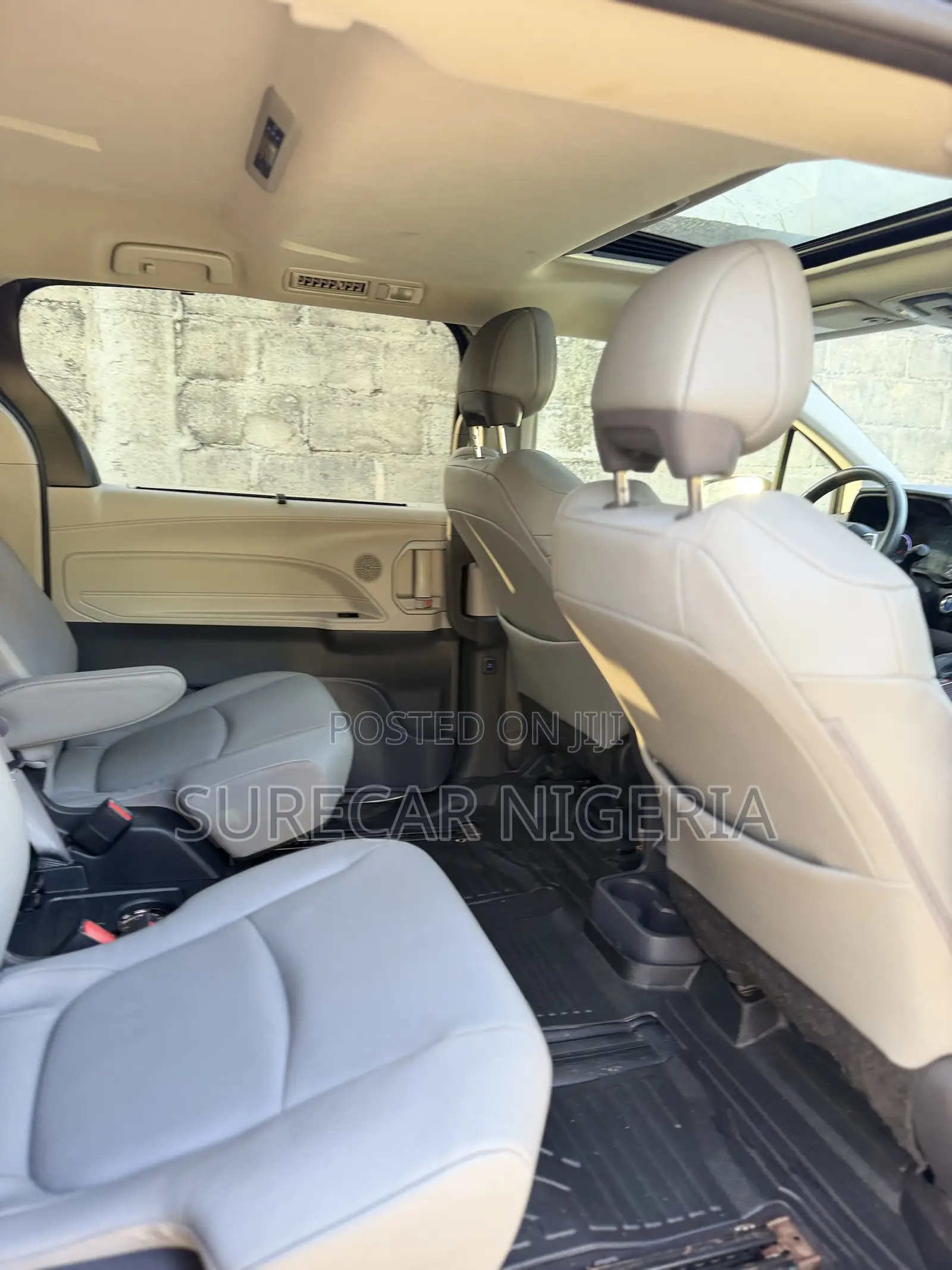Toyota Sienna Limited AWD 7-Passenger 2023 Gray