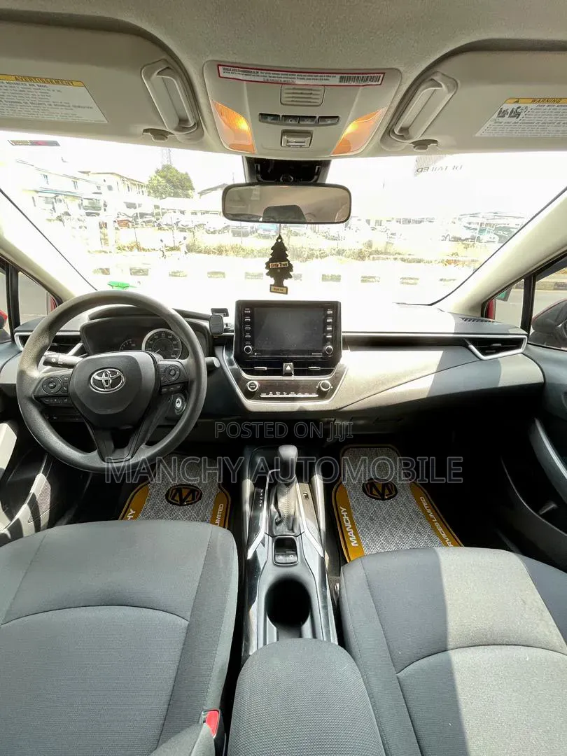 Toyota Corolla LE 2020 Red