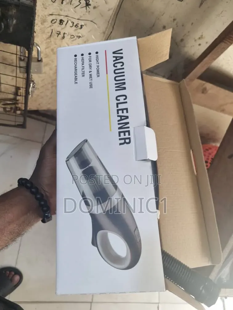 Rechargeable Vacuum Cleaner Suitable for Wet and Dry