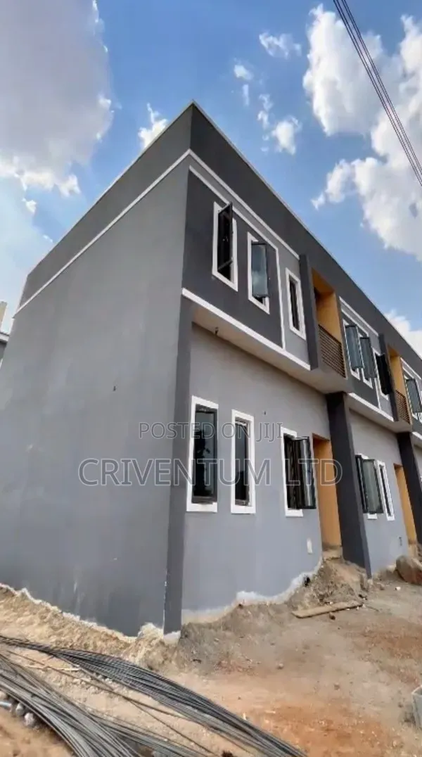 3bdrm Duplex in Karmo for sale