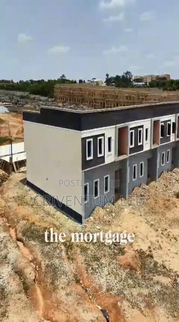 3bdrm Duplex in Karmo for sale