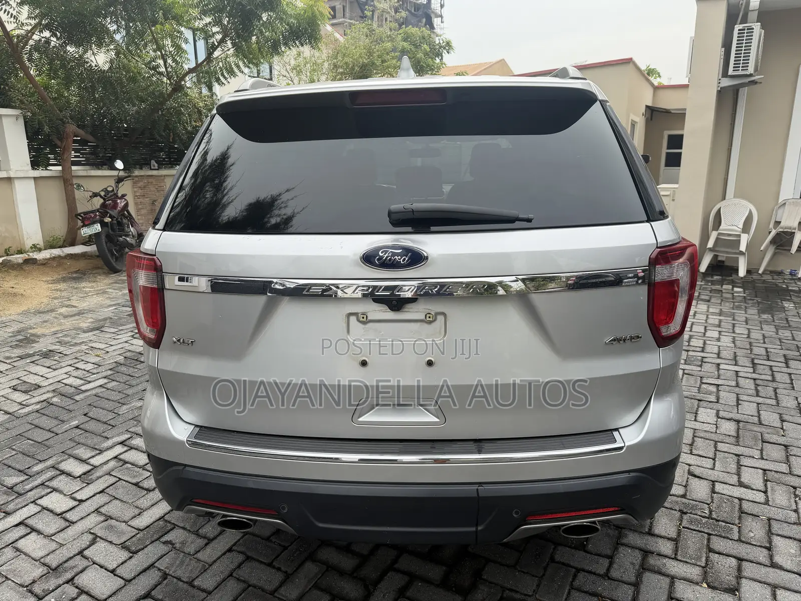Ford Explorer XLT AWD 2018 Silver