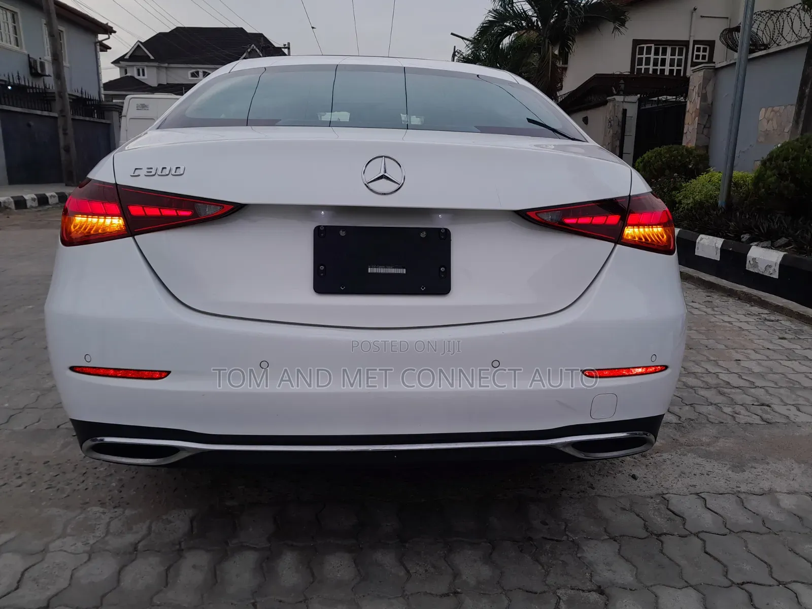 Mercedes-Benz C300 2024 White