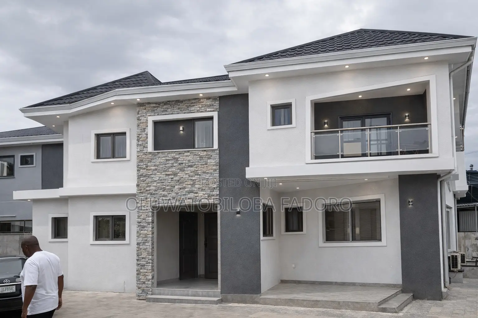 12bdrm Block of Flats in Ipaja Road for sale