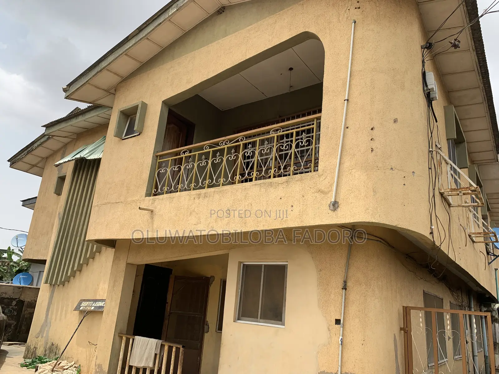 12bdrm Block of Flats in Ipaja Road for sale