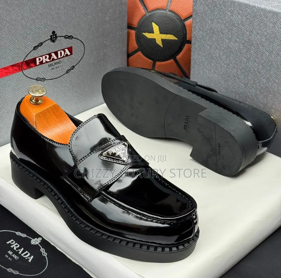 Prada Quality Luxury Men Genuine Leather Shoe
