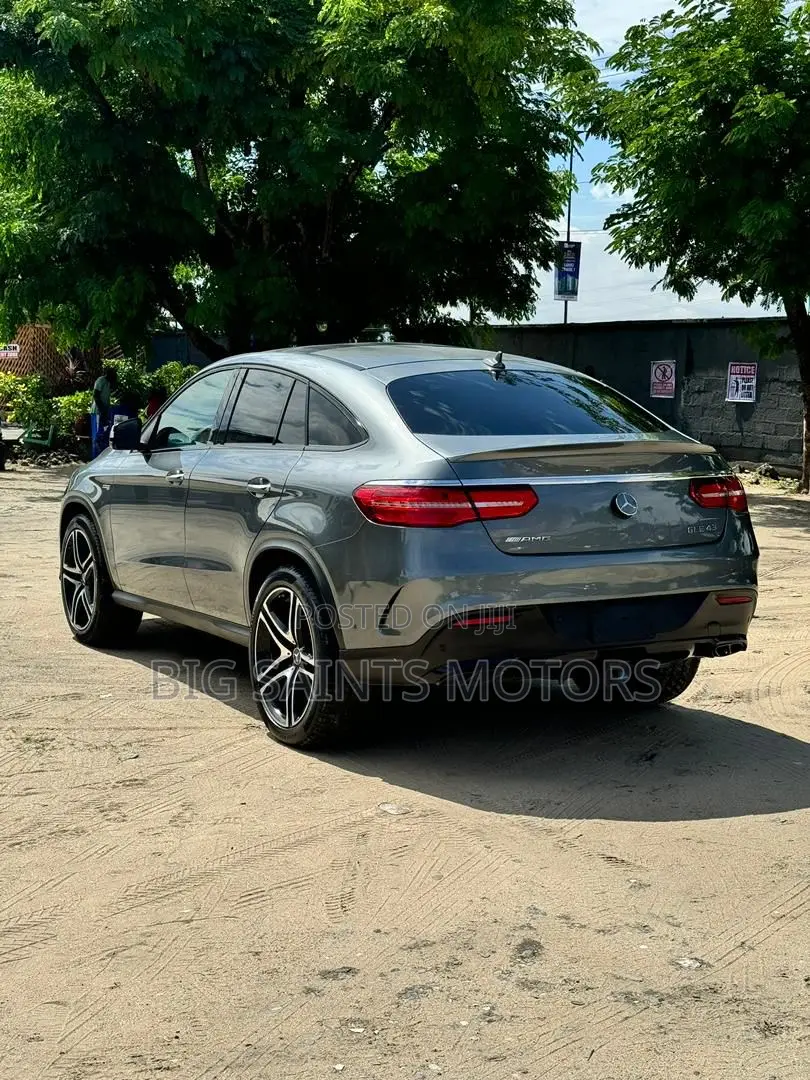Mercedes-Benz GLE-Class AMG GLE 43 4MATIC 2017 Gray