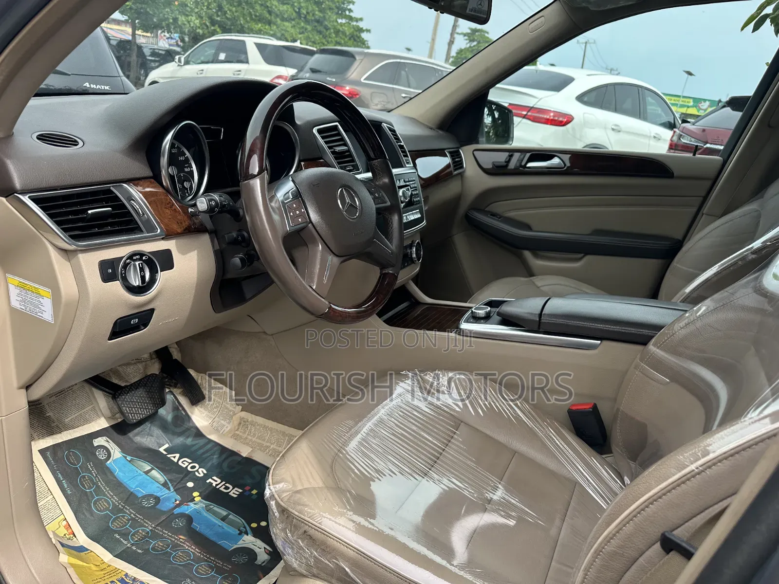 Mercedes-Benz M Class ML350 4MATIC 4dr SUV AWD (3.5L 6cyl 7A) 2014 Gray