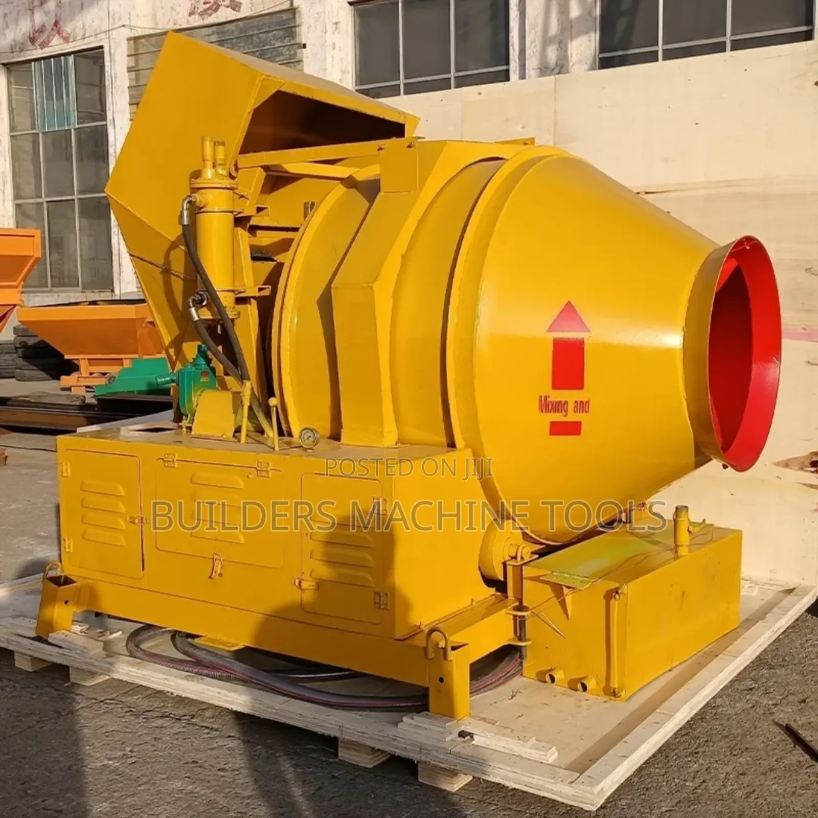 Self Loader Concrete Mixer
