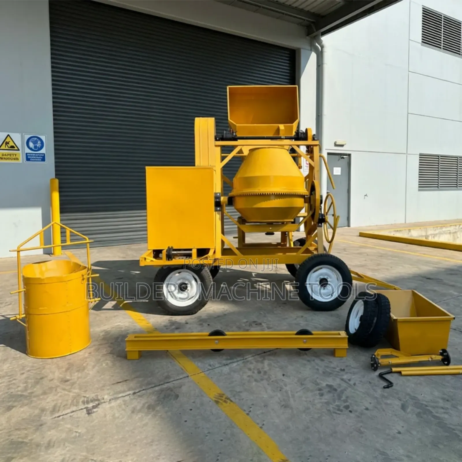 Concrete Mixer With Lifting Hoist