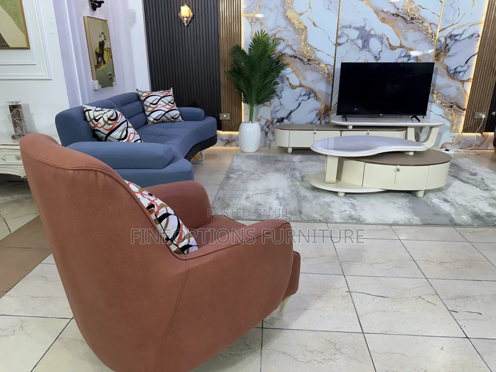 Horizon Crescent Sofa