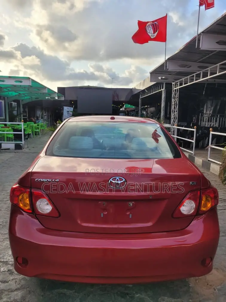 Toyota Corolla 2009 Red