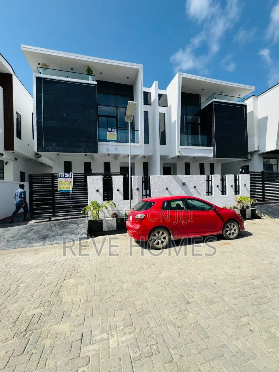 4bdrm Duplex in Lekki for sale