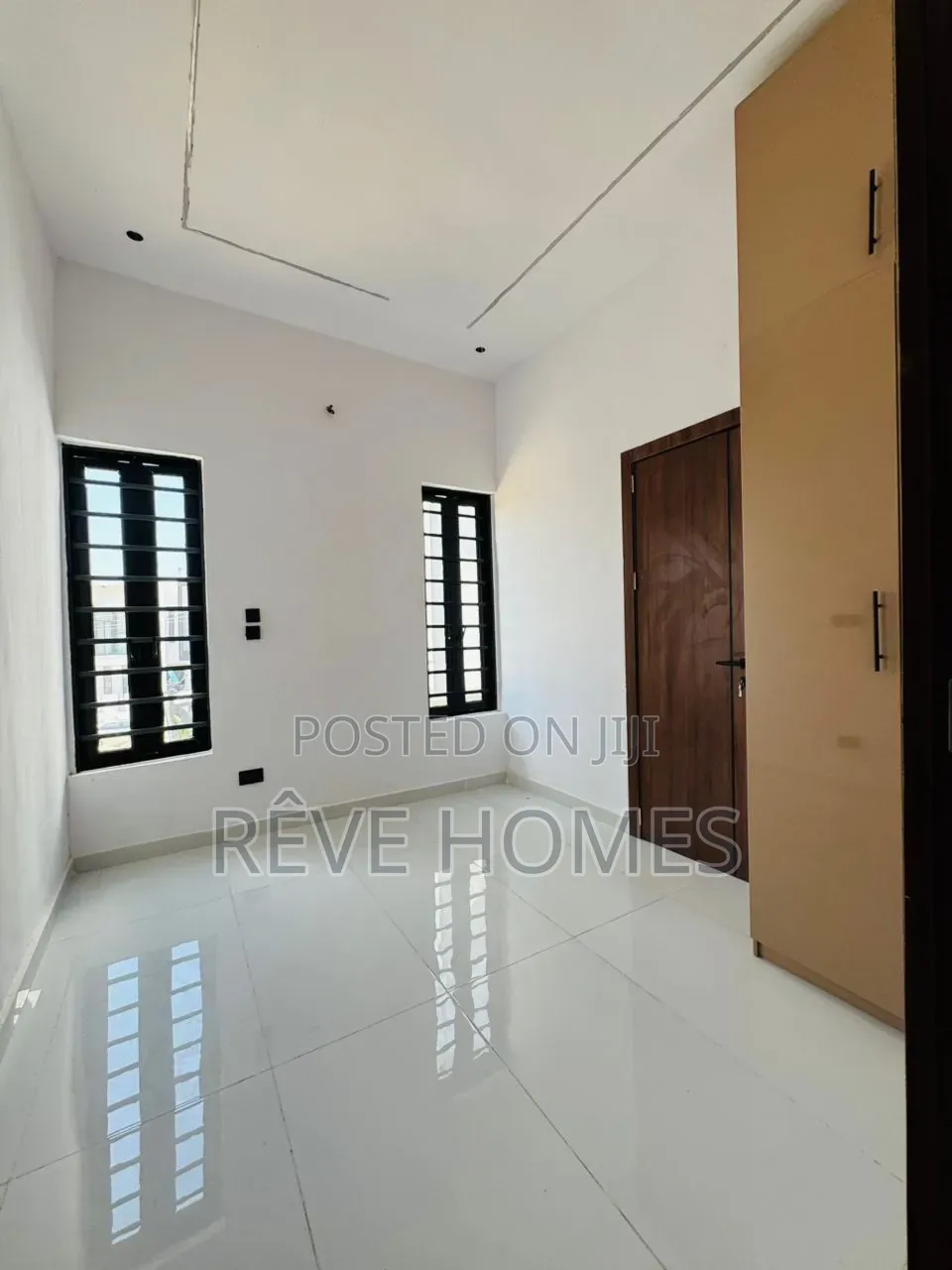 4bdrm Duplex in Lekki for sale