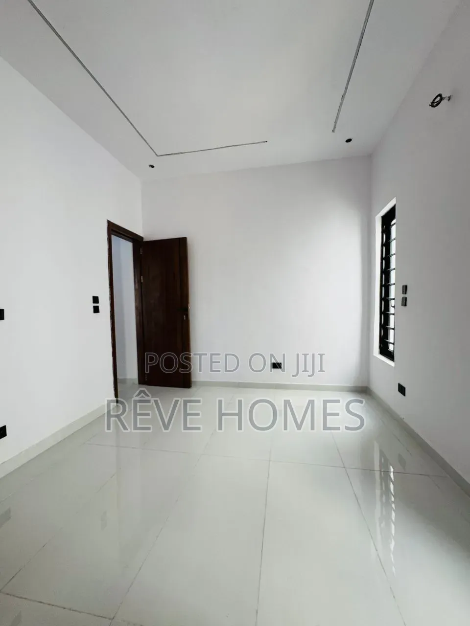 4bdrm Duplex in Lekki for sale