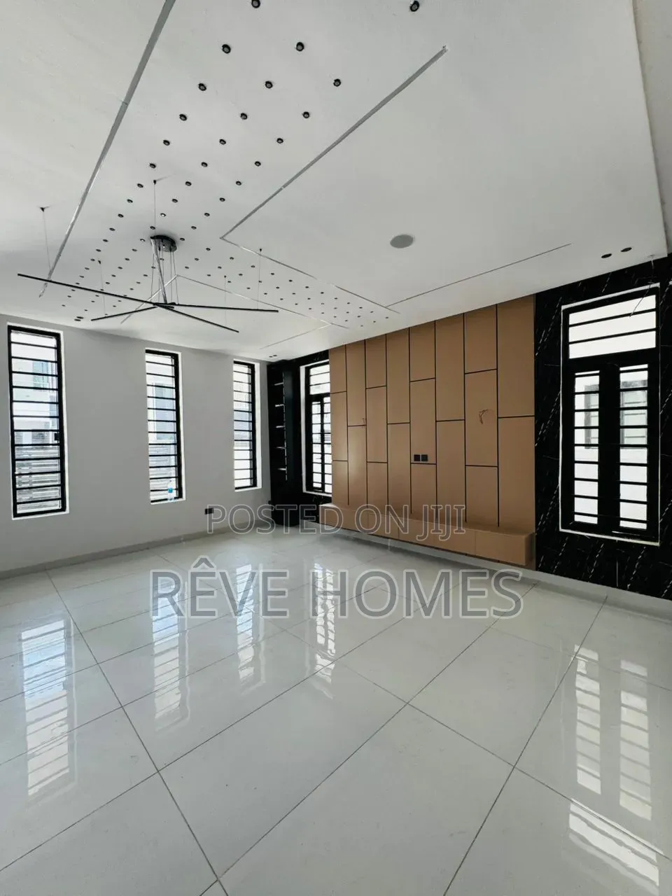 4bdrm Duplex in Lekki for sale
