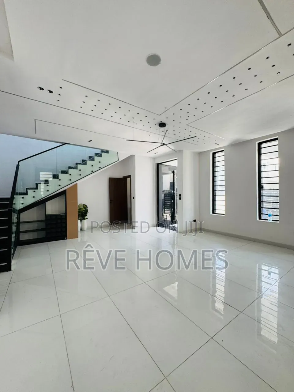 4bdrm Duplex in Lekki for sale