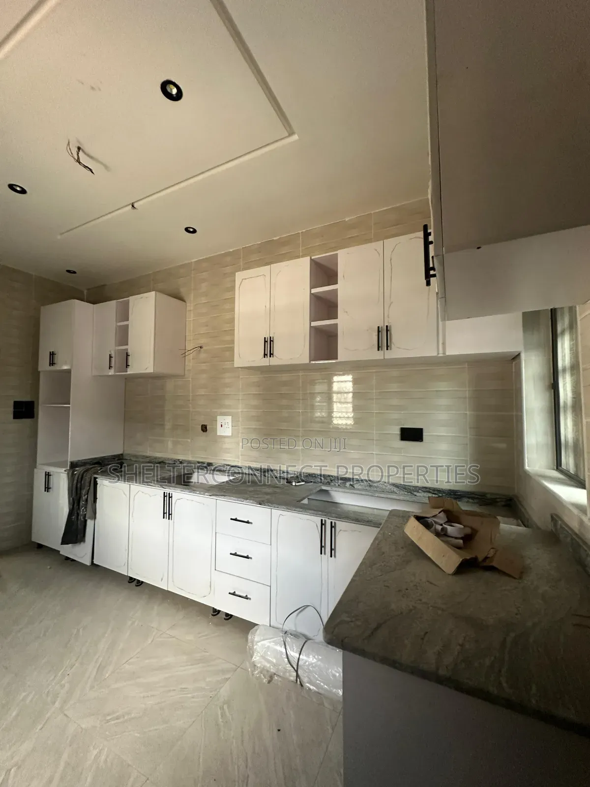 4bdrm Duplex in Ado / Ajah for sale