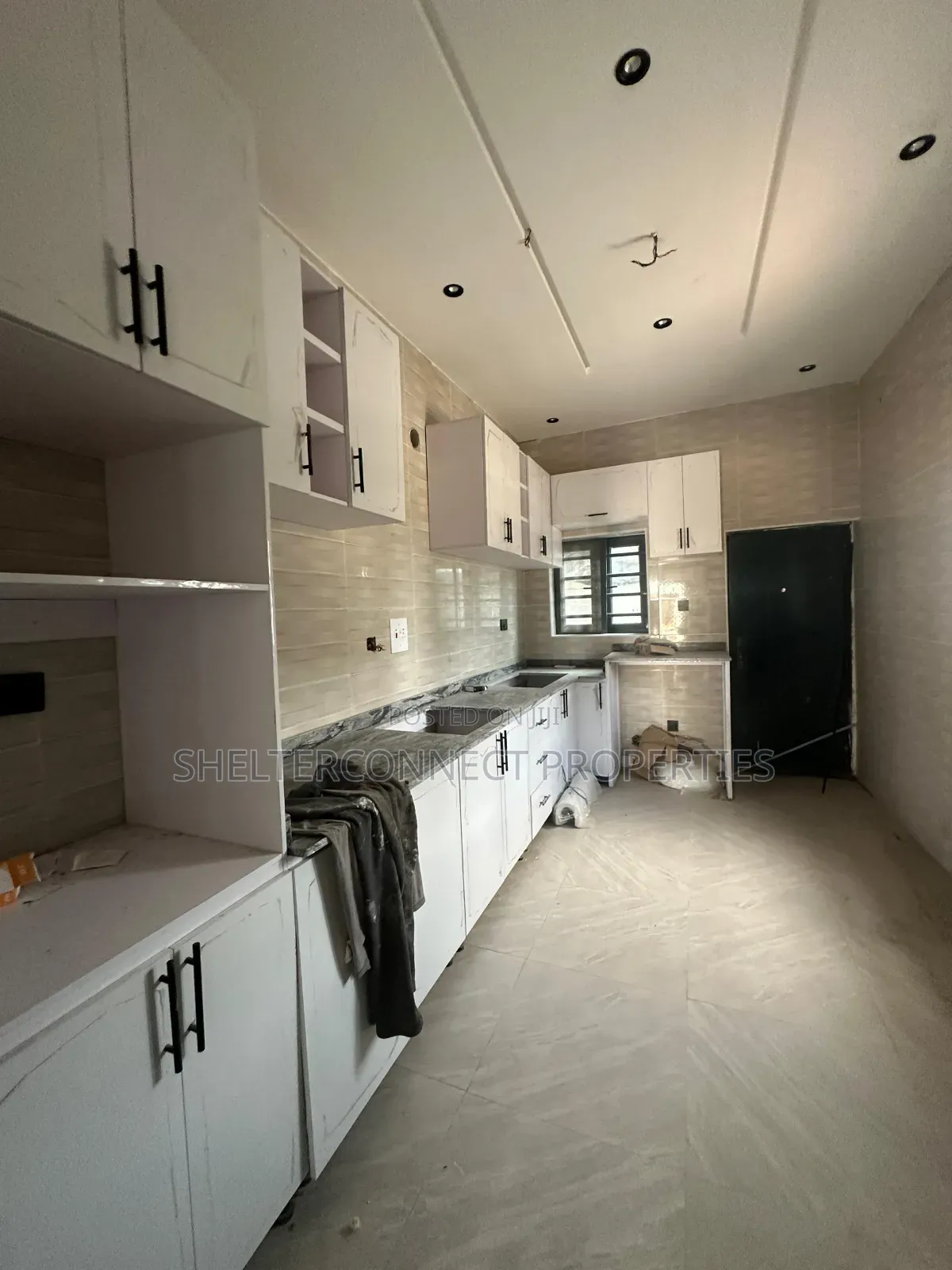 4bdrm Duplex in Ado / Ajah for sale