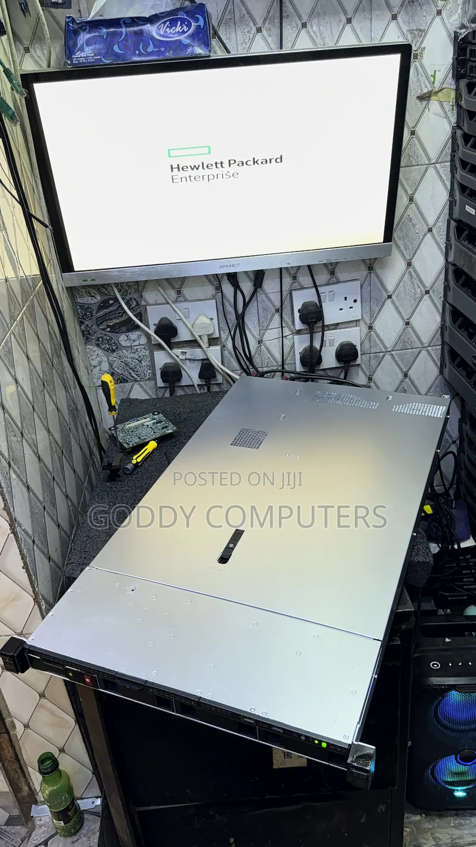Server HP ProLiant DL360 Gen10 32GB Intel Xeon HDD 2T