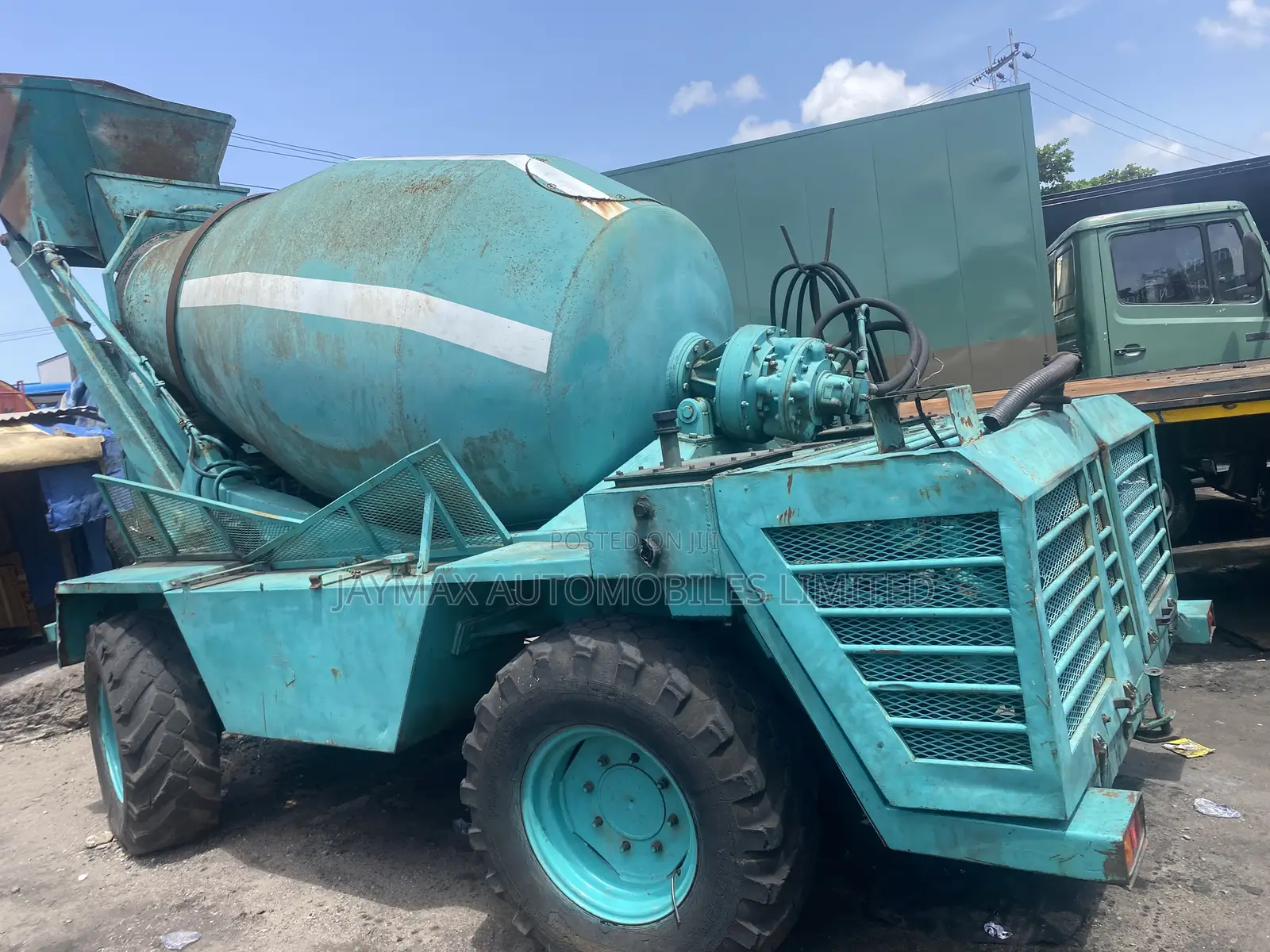 Self Loader Concrete Mixer 3.5 Cubics