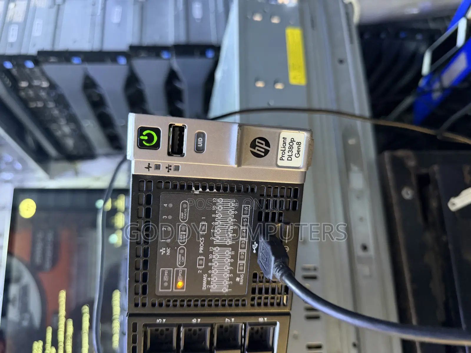 Server HP ProLiant DL380P Gen8 32GB Intel Xeon HDD 1T
