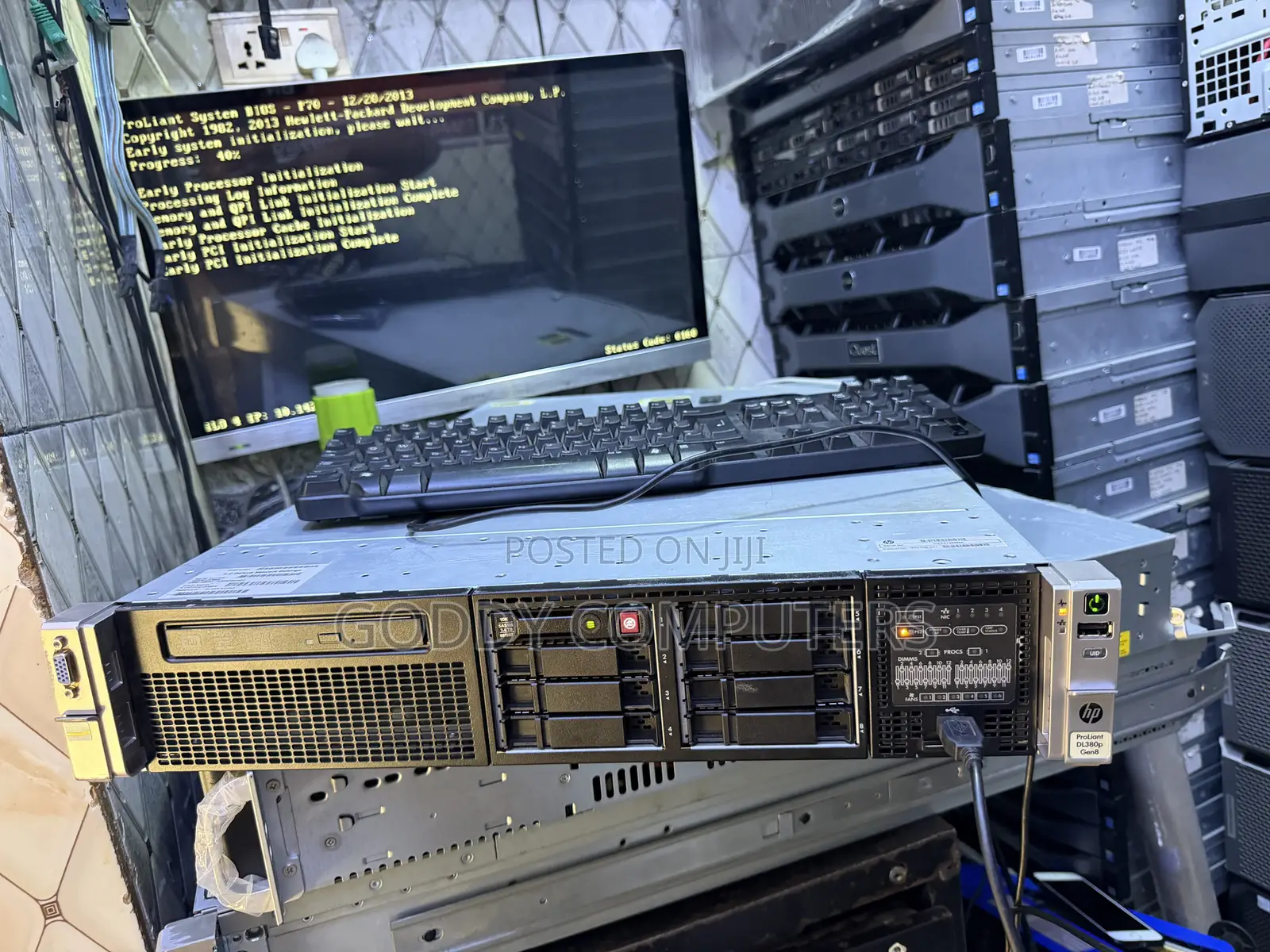 Server HP ProLiant DL380P Gen8 32GB Intel Xeon HDD 1T