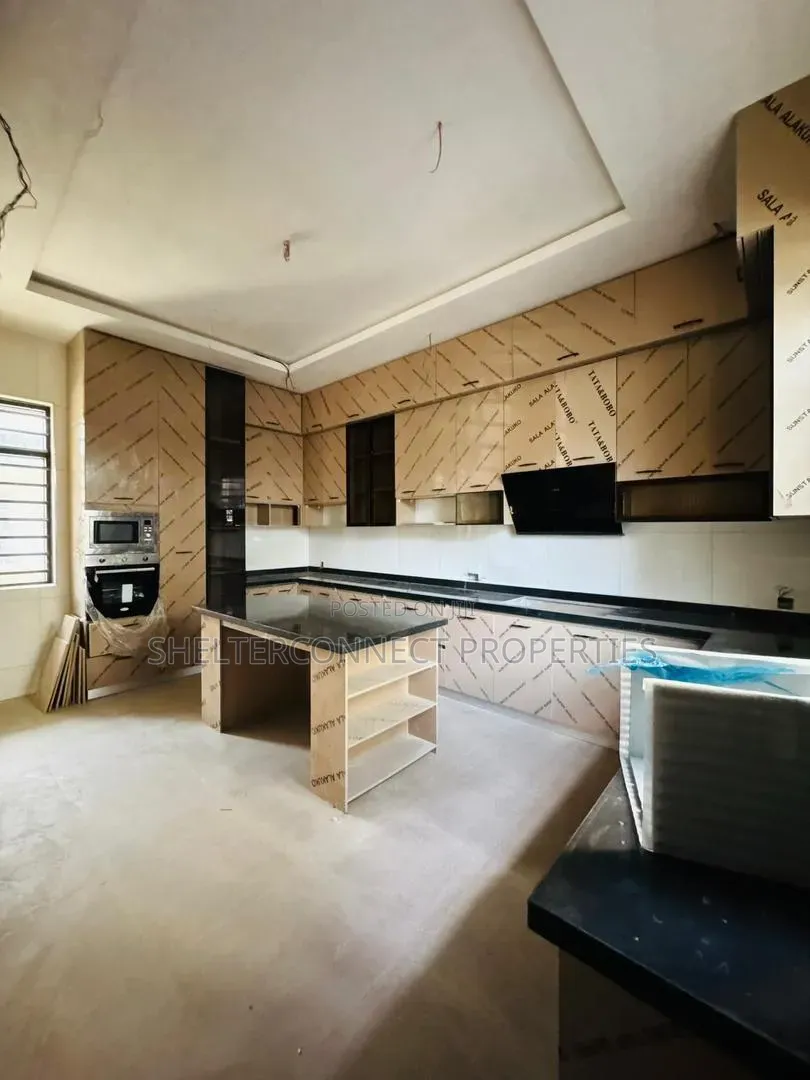 5bdrm Duplex in Omole Phase 1 for sale