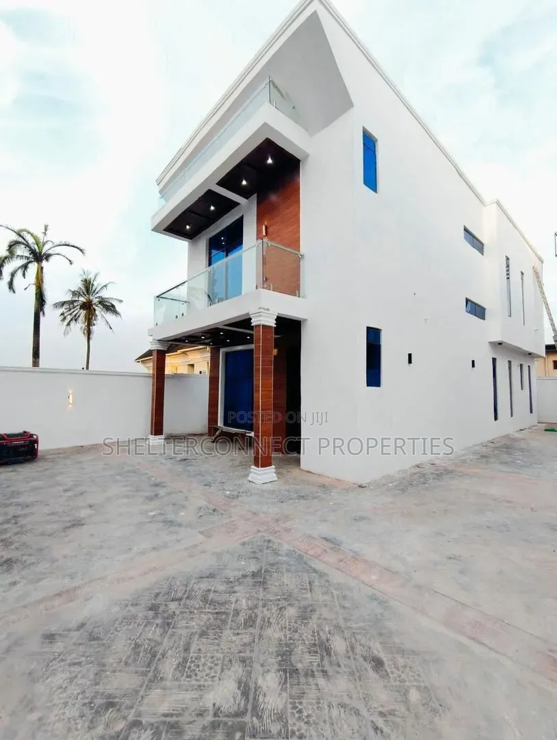 4bdrm Duplex in Fagba for sale
