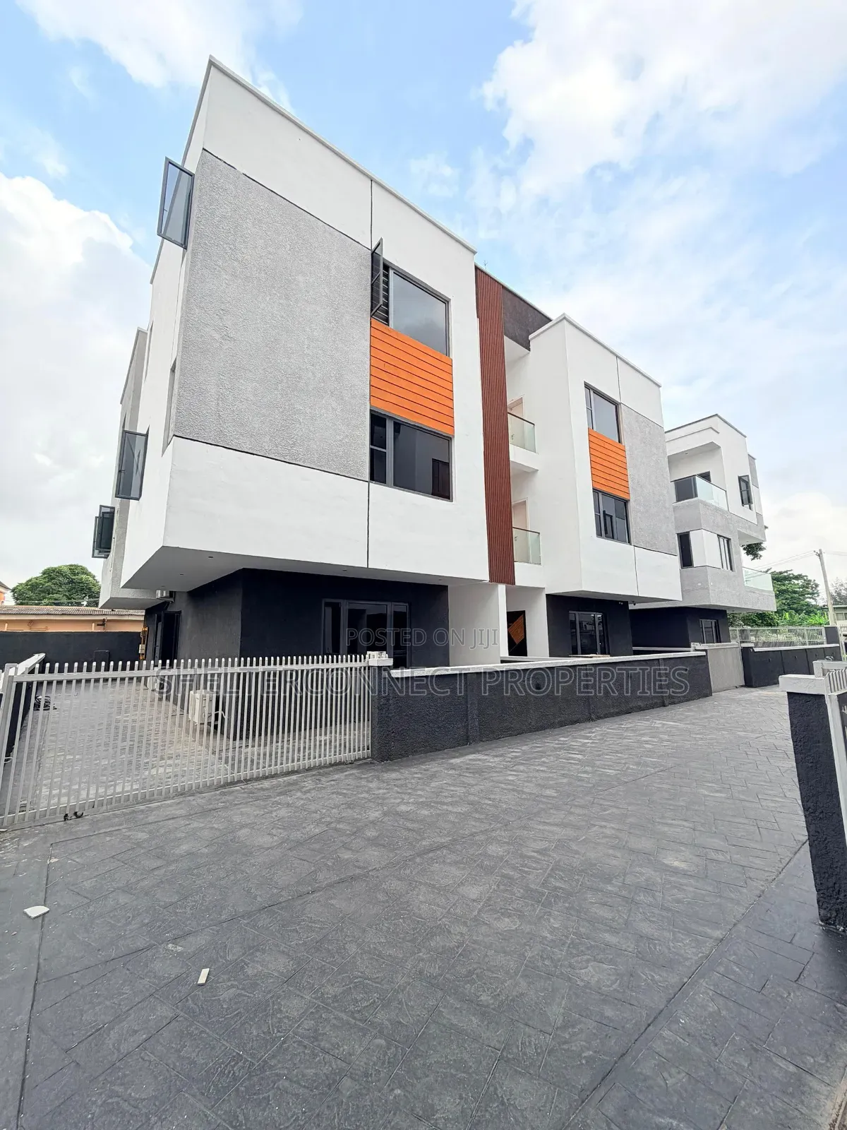 4bdrm Duplex in Adeniyi Jones for sale