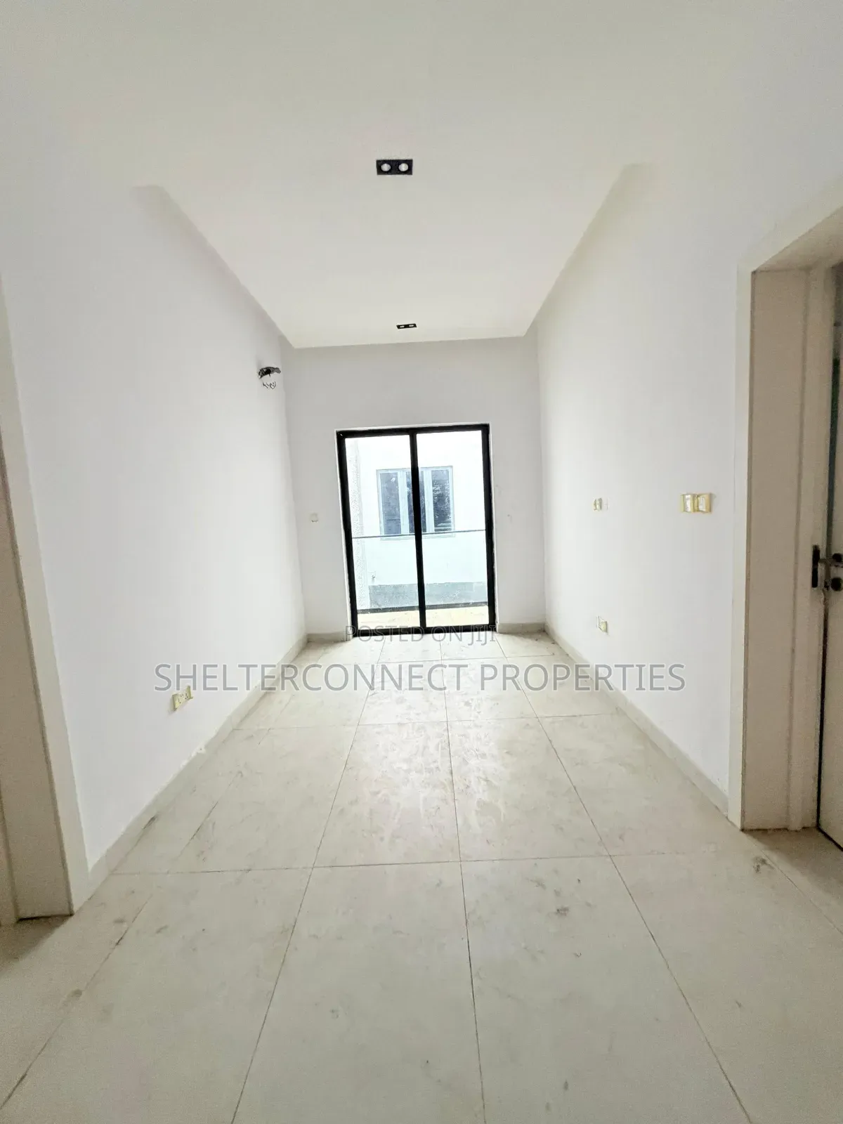 4bdrm Duplex in Adeniyi Jones for sale