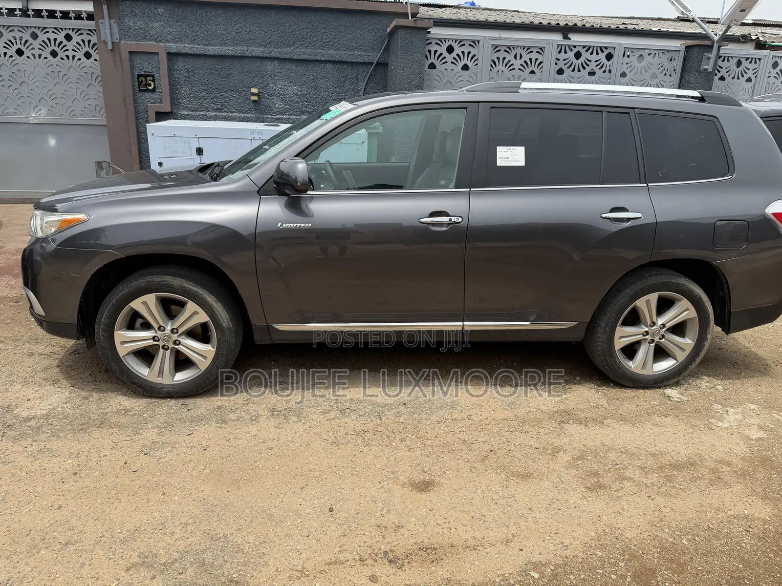 Toyota Highlander Limited 2012 Gray