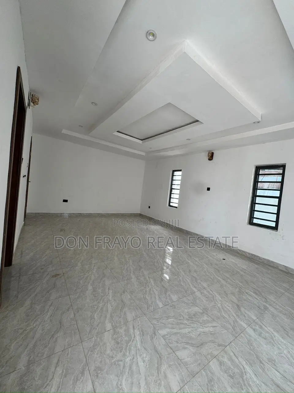 4bdrm Duplex in Onikoko Close Agodi for sale