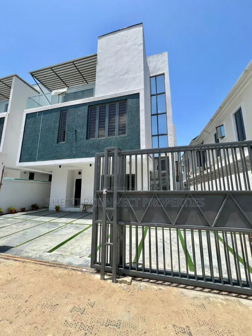 4bdrm Duplex in Ologolo for sale