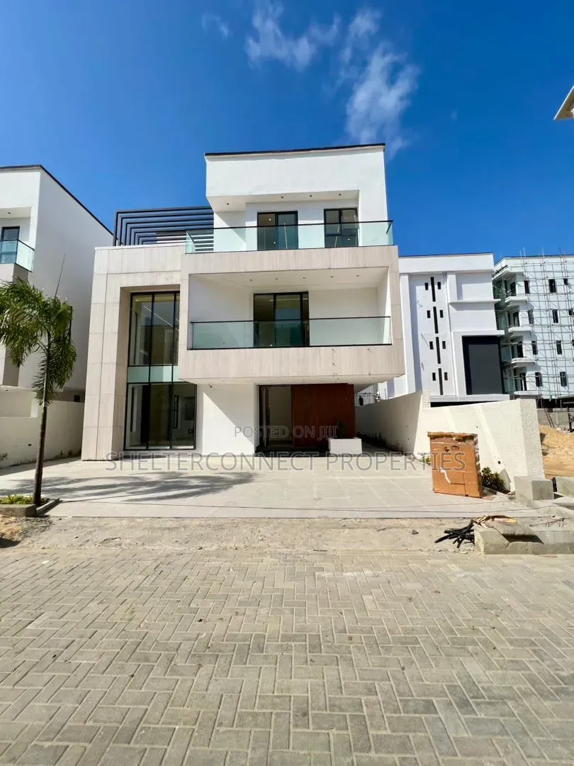 6bdrm Duplex in Lekki Phase 1 for sale
