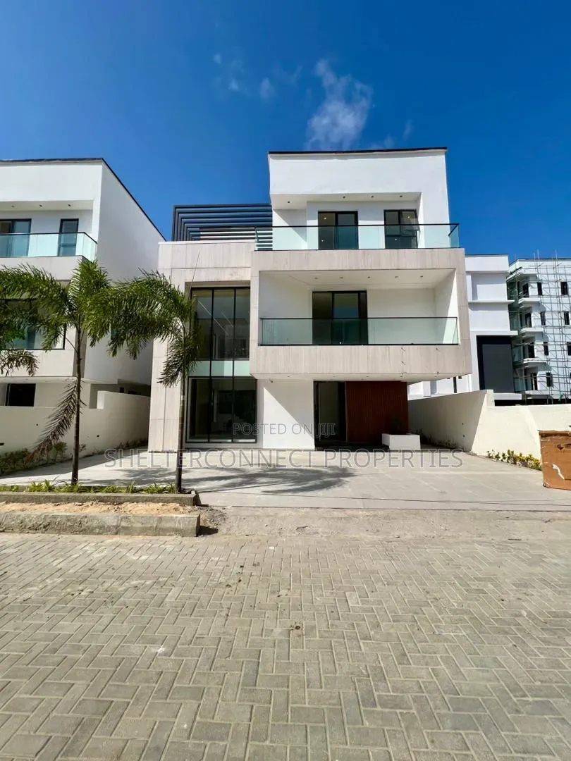 6bdrm Duplex in Lekki Phase 1 for sale